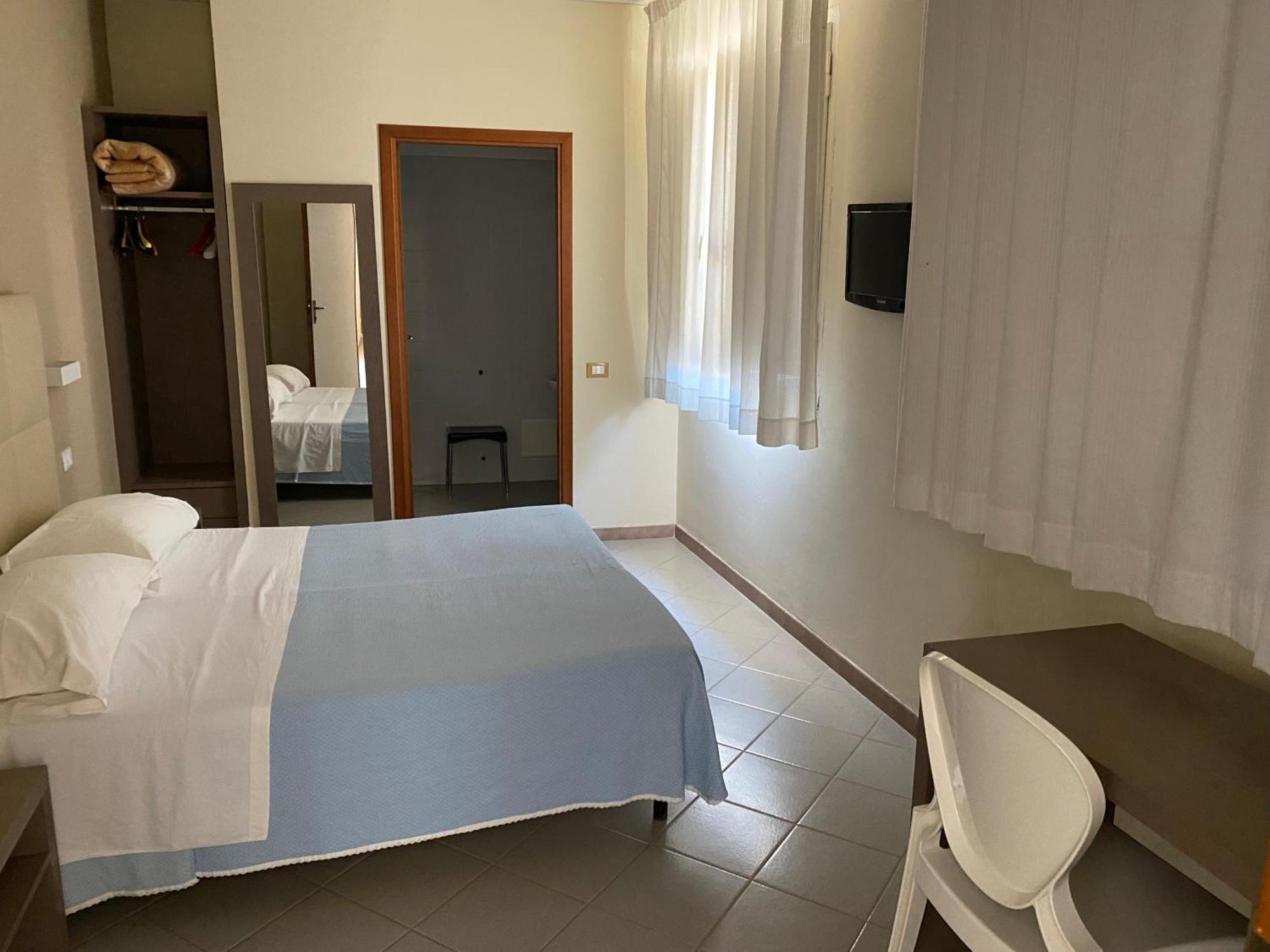 Hotel Moderno Trapani Bagian luar foto