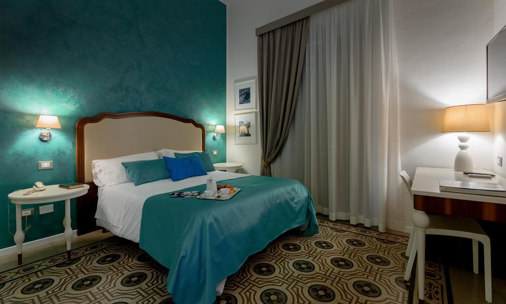 Hotel Moderno Trapani Bagian luar foto